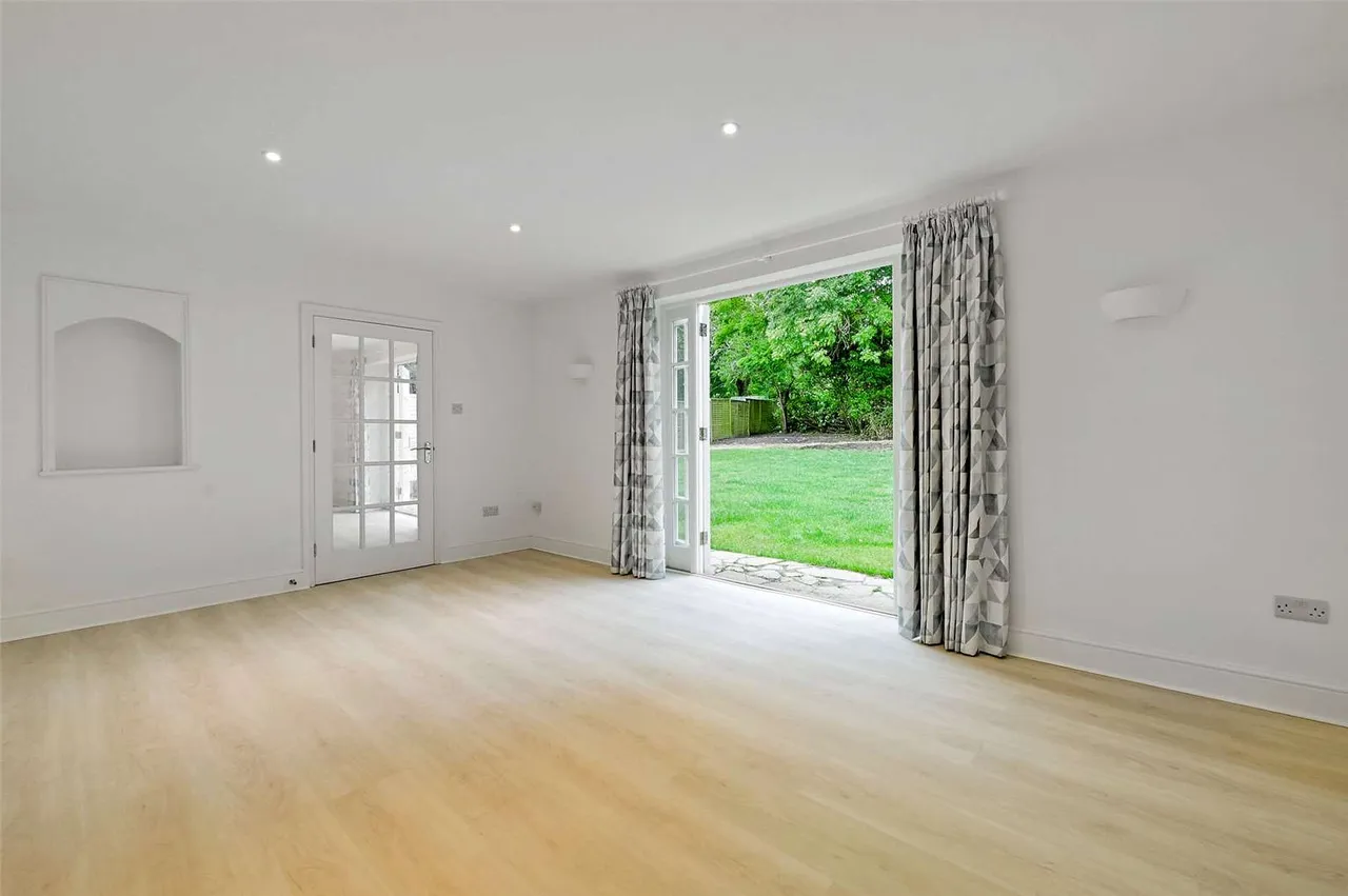 Pamber End, Tadley, RG26, photo 4