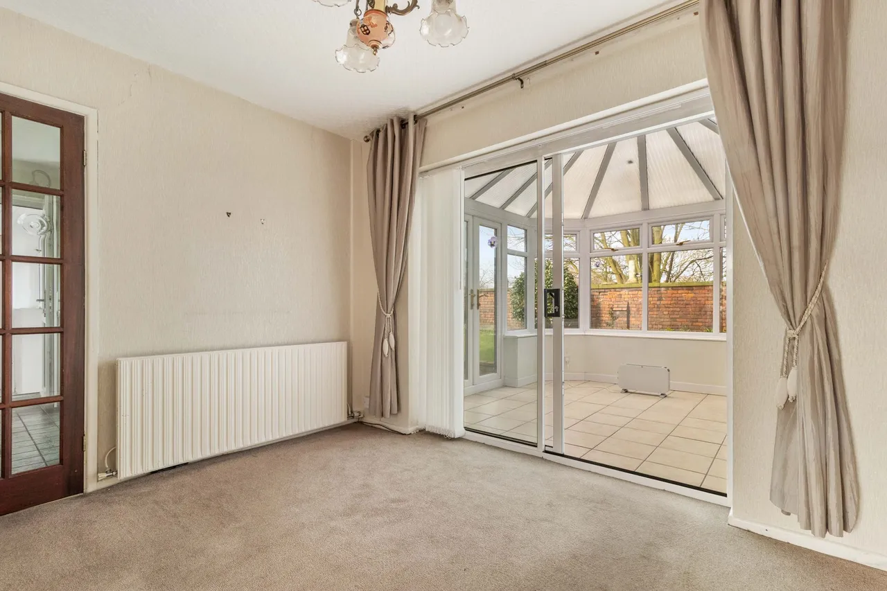 Hollybank, Moore, Warrington, Warrington, WA4 6UF, photo 5