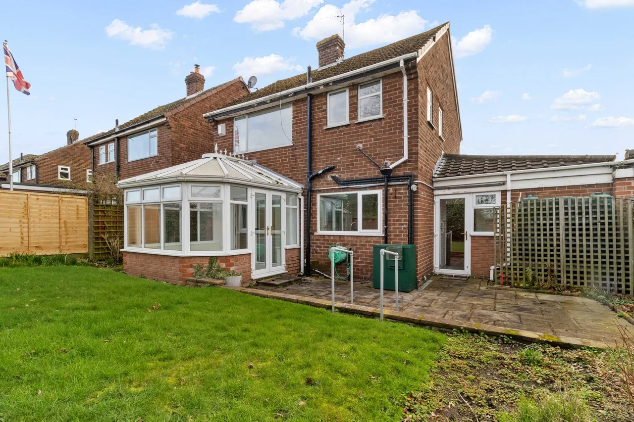 Hollybank, Moore, Warrington, Warrington, WA4 6UF, photo 15