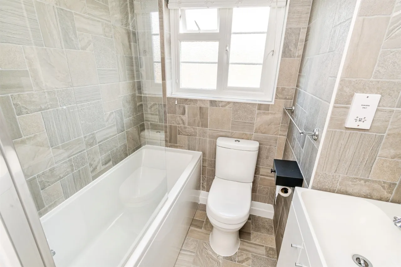 Archers Road, Southampton, photo 11
