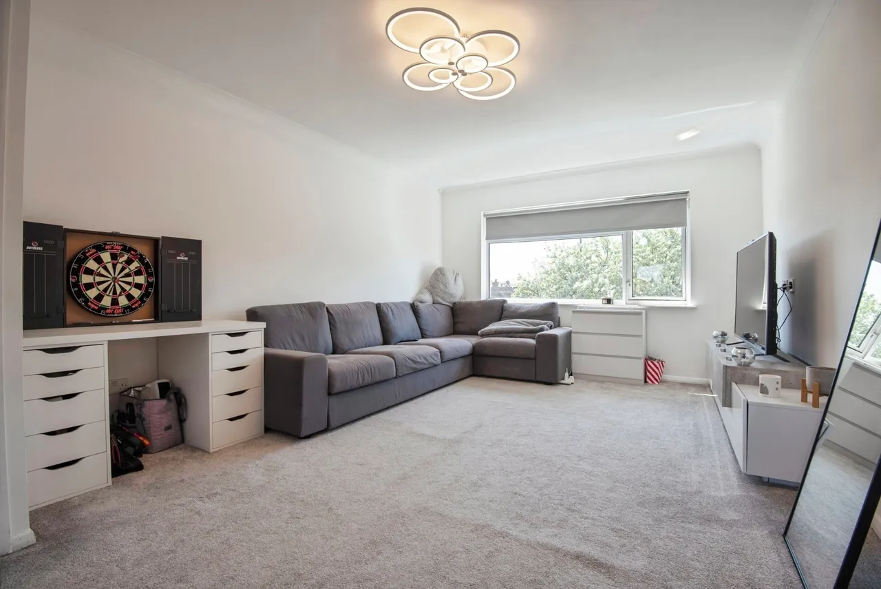 Valley Road South, Codicote, Hitchin, Hertfordshire, SG4, photo 3