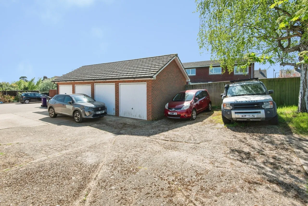 Valley Road South, Codicote, Hitchin, Hertfordshire, SG4, photo 13