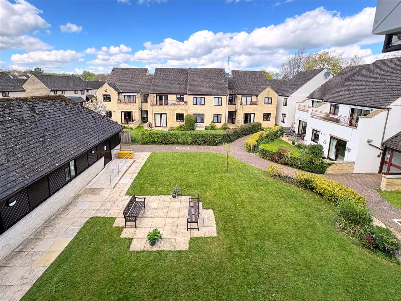 Trafalgar Road, Cirencester, GL7, photo 16
