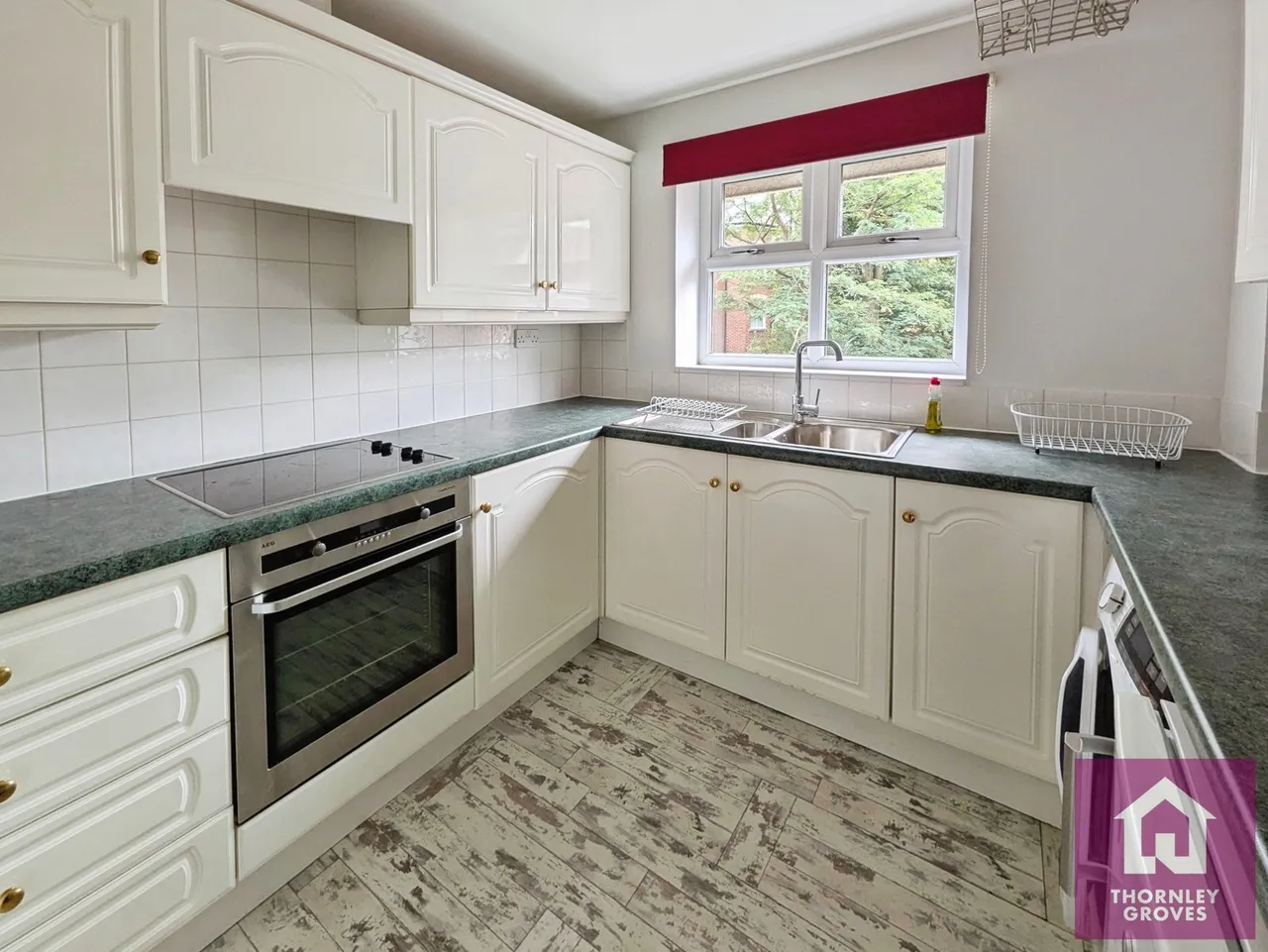 Queenscroft, Eccles, M30, photo 4