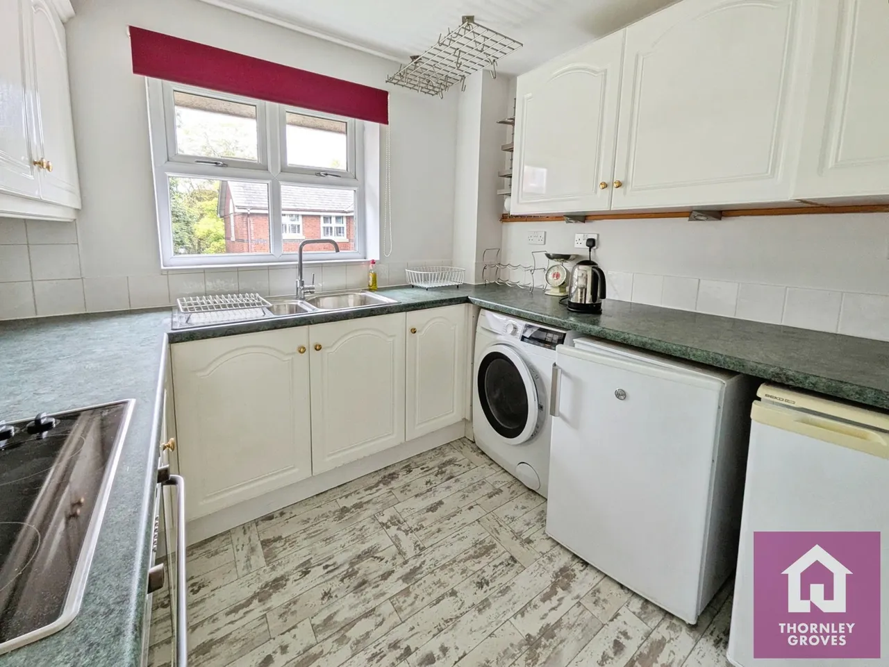 Queenscroft, Eccles, M30, photo 8