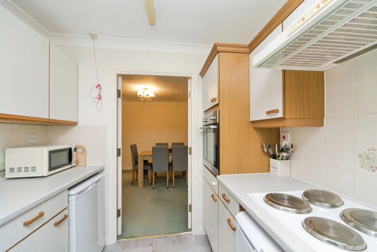 Coed Pella Road, Colwyn Bay, LL29, photo 11