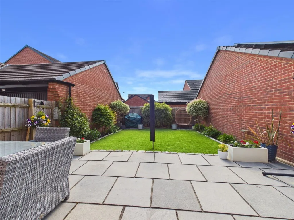 Elgar Mews, Aylesbury, photo 2