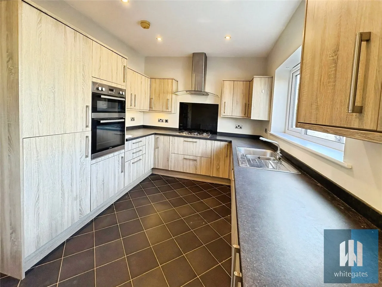 Johnson Street, Mirfield, WF14, photo 4