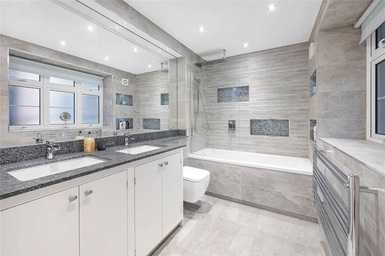 Redcliffe Close, Old Brompton Road, London, SW5, photo 9