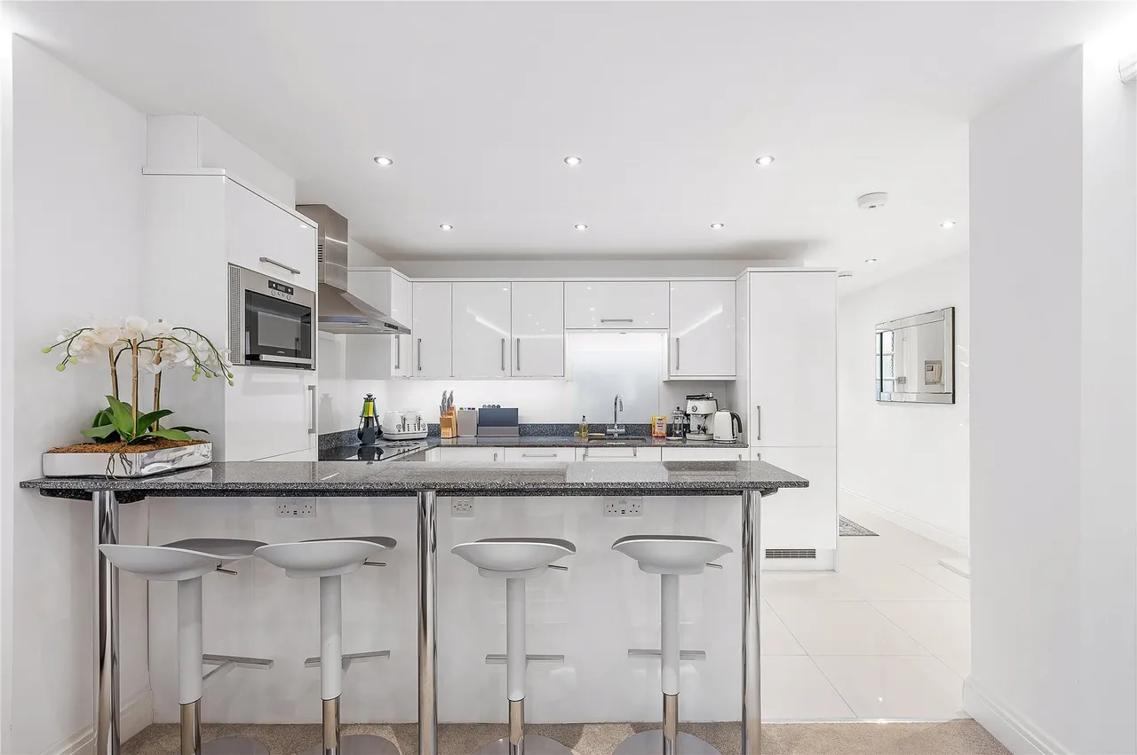 Redcliffe Close, Old Brompton Road, London, SW5, photo 3