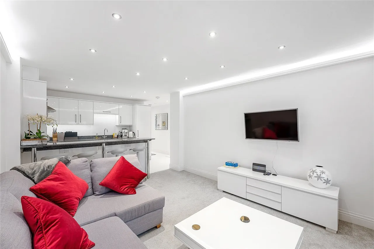 Redcliffe Close, Old Brompton Road, London, SW5, photo 5