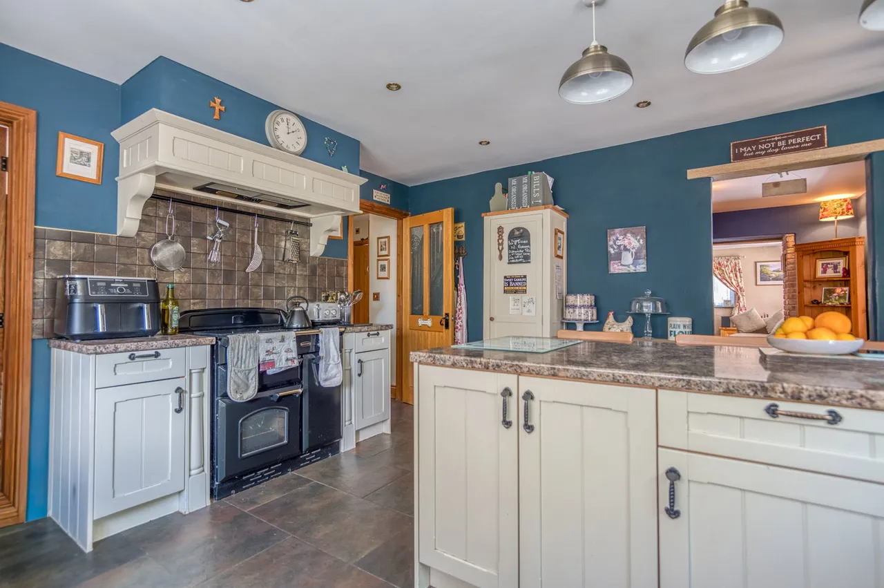 Plum Tree House Little Newcastle SA62 5TD, photo 11