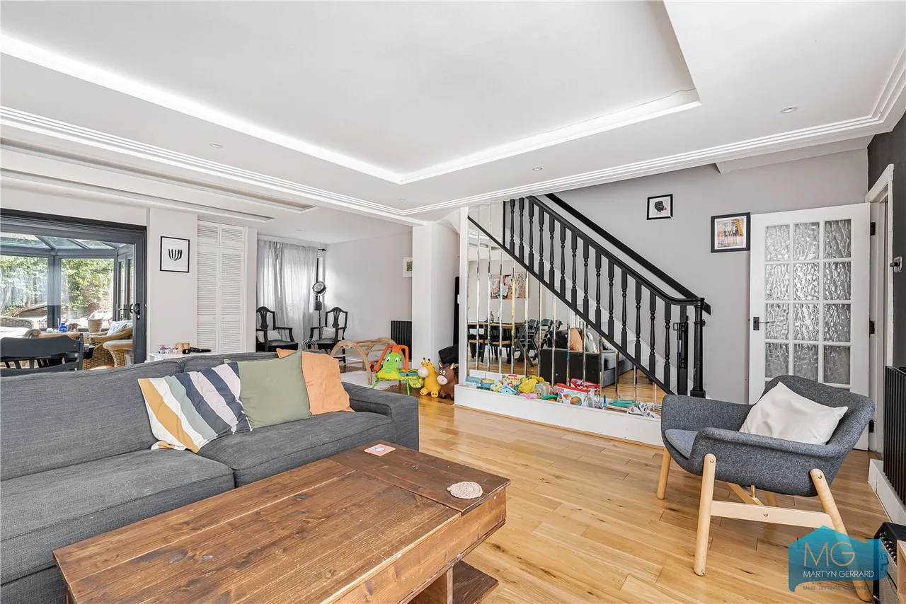 Heath View, London, N2, photo 10