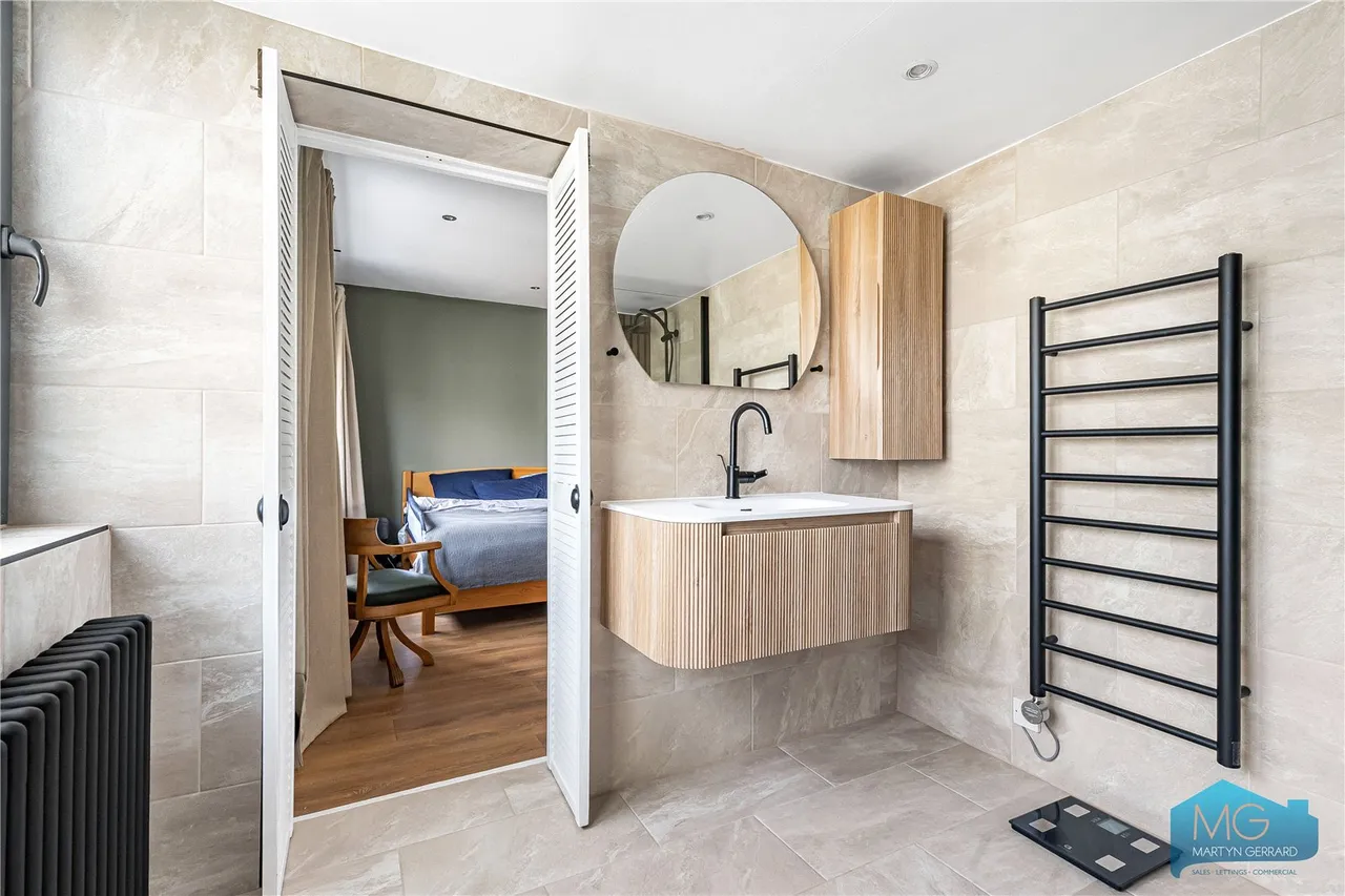 Heath View, London, N2, photo 4