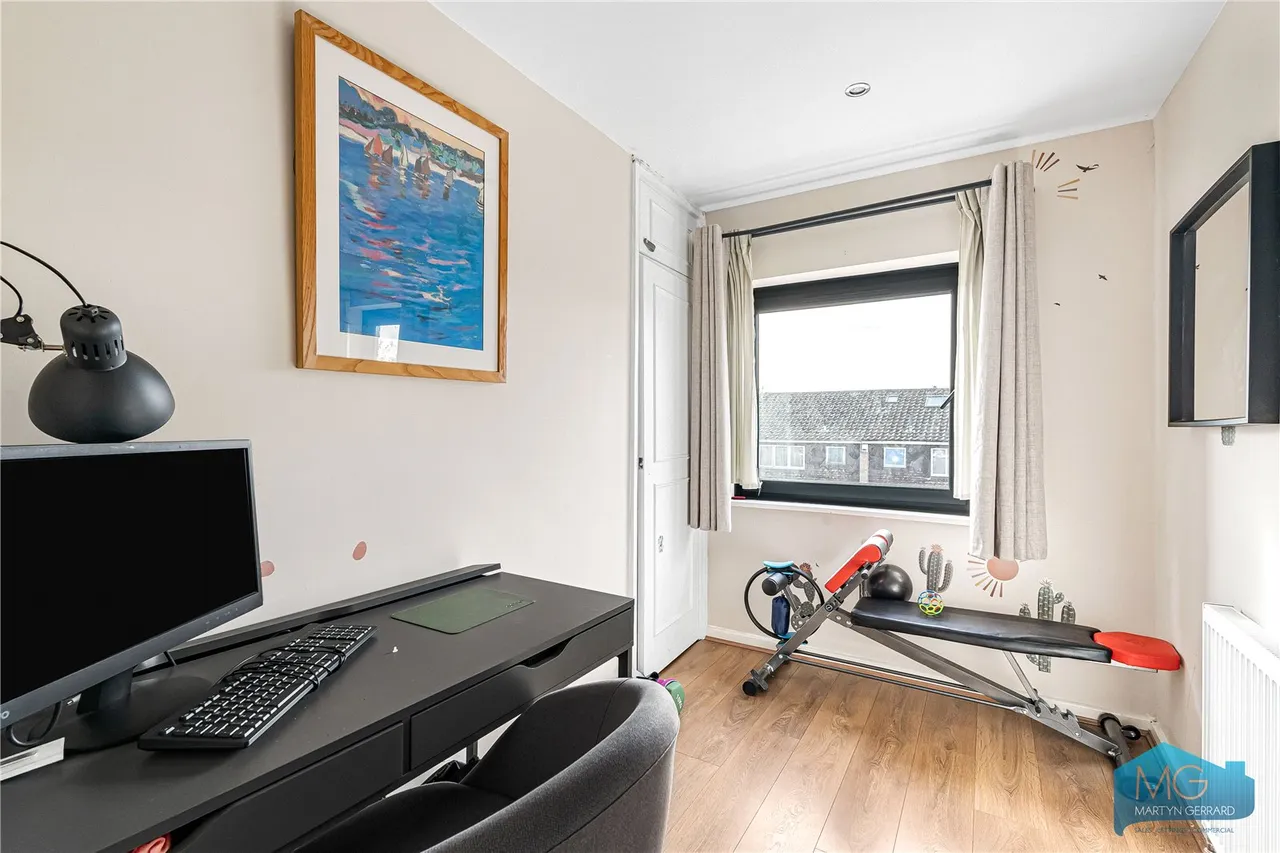 Heath View, London, N2, photo 28