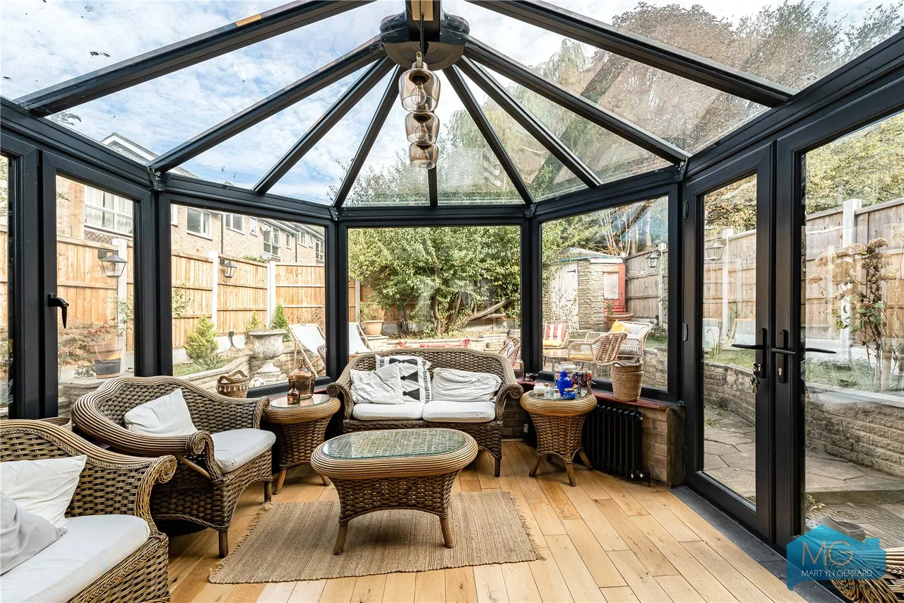 Heath View, London, N2, photo 35