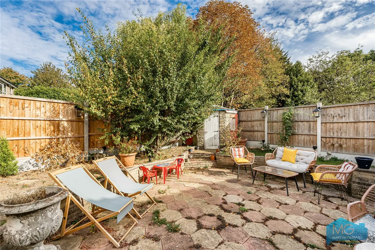 Heath View, London, N2, photo 38