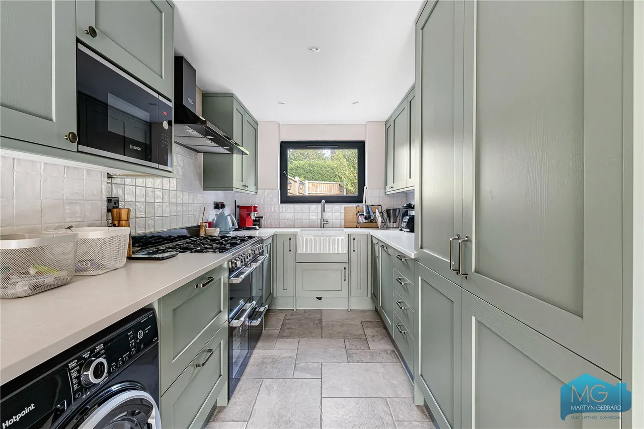 Heath View, London, N2, photo 19