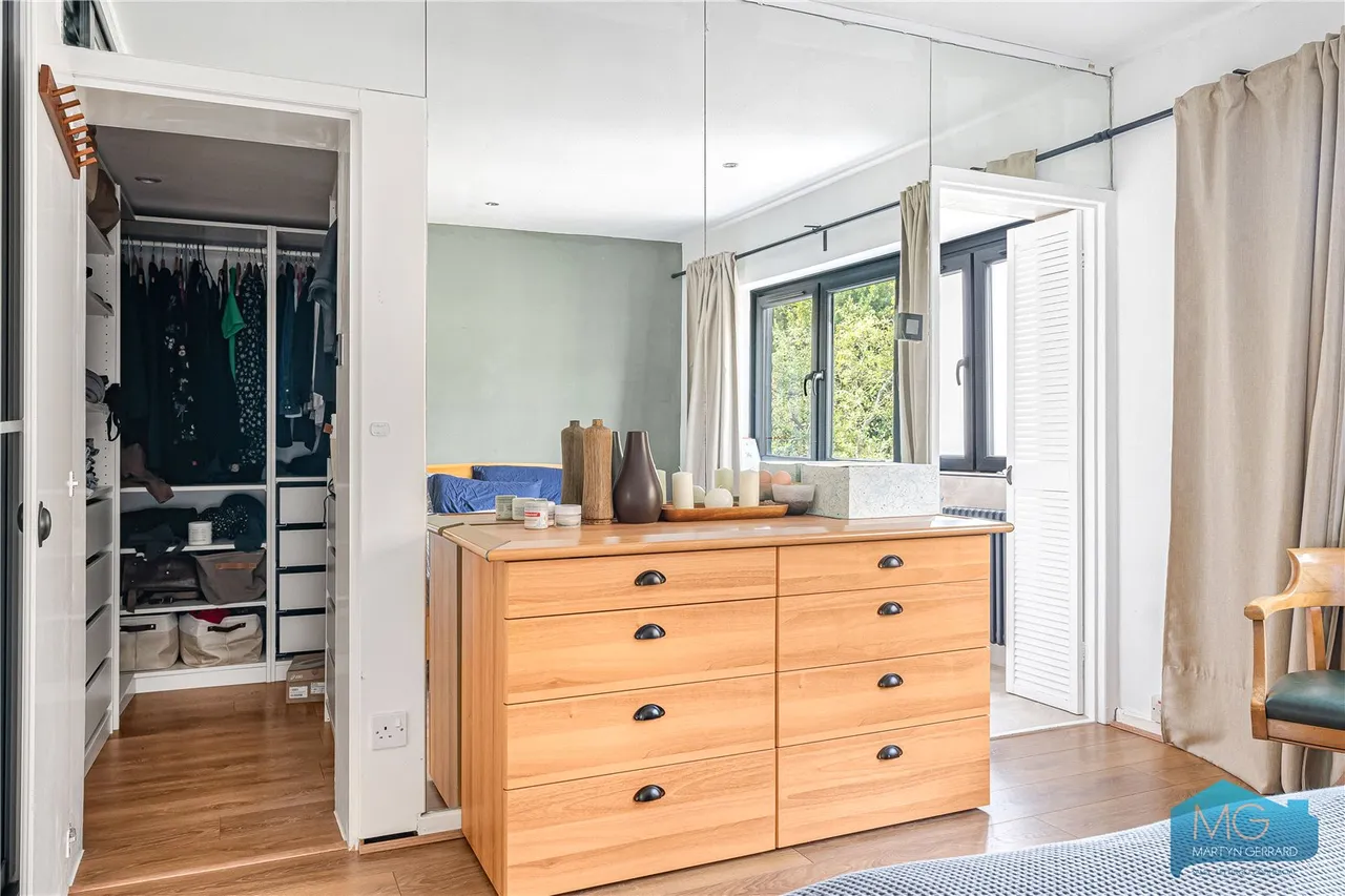 Heath View, London, N2, photo 27