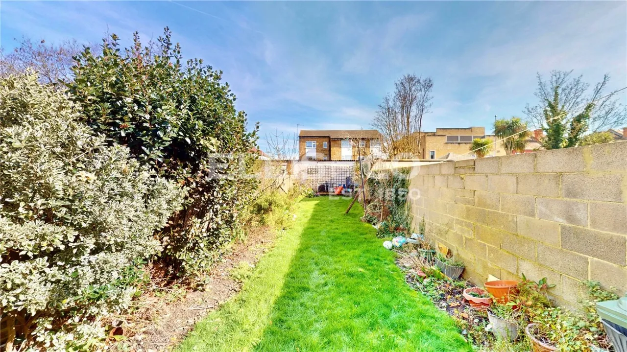 Swinderby Road, Wembley, HA0, photo 9