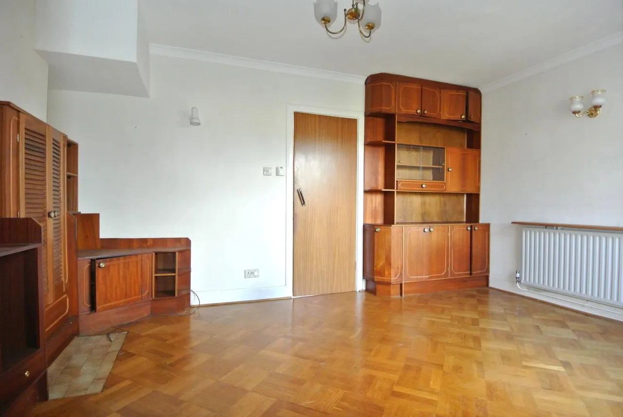 Sandringham Drive, Ashford, Surrey, TW15 3JH, photo 4