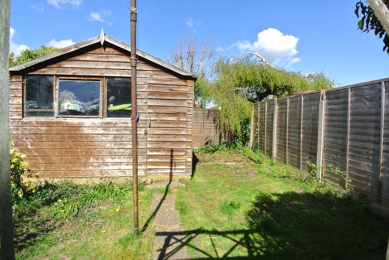 Sandringham Drive, Ashford, Surrey, TW15 3JH, photo 12