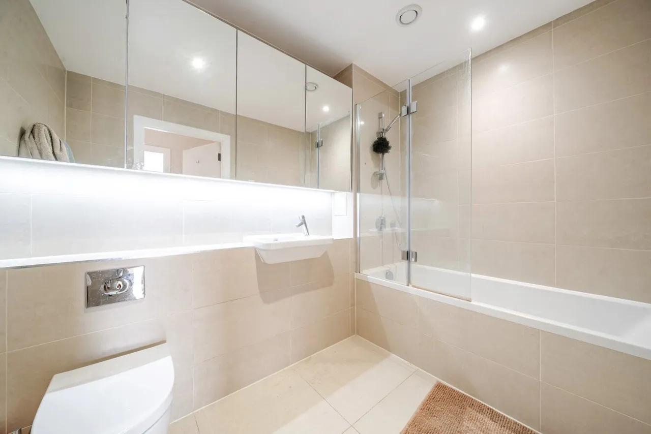 Vinery Way, Hammersmith, W6, photo 4