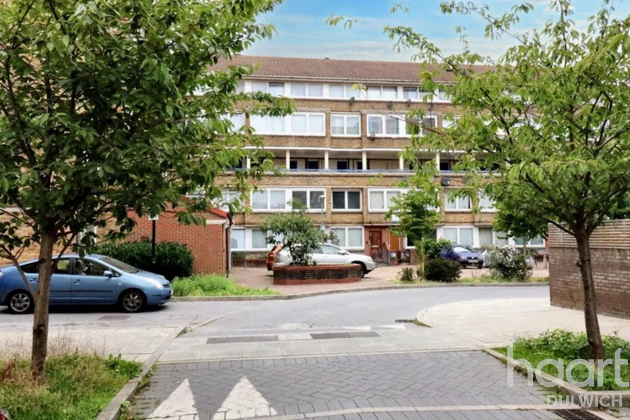 Daniel Gardens, London, SE15, photo 13