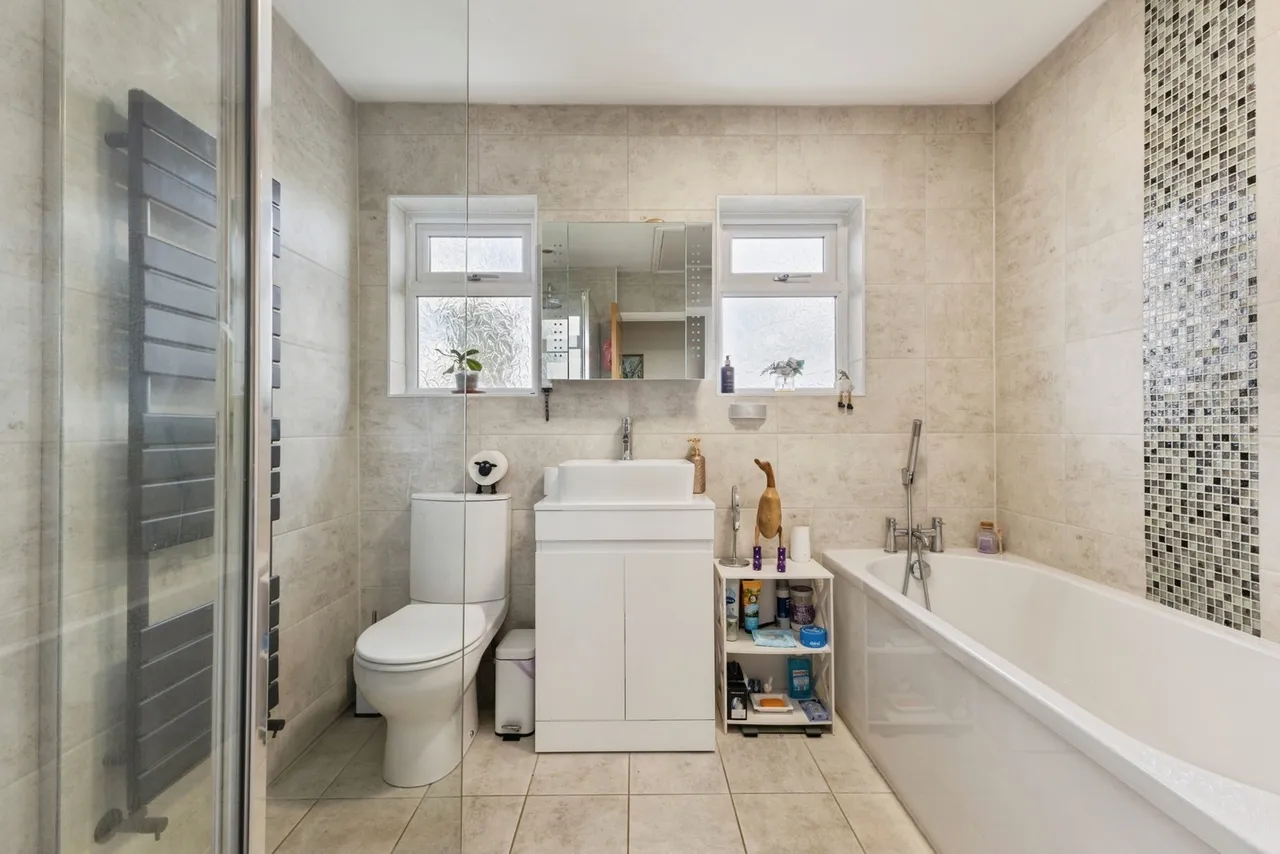 Breckles, Attleborough, Norfolk, NR17, photo 19