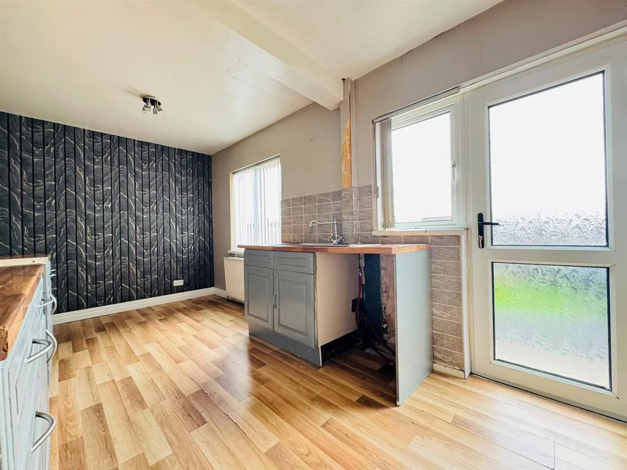 Glenbane Avenue, Rathcoole, BT37, photo 5