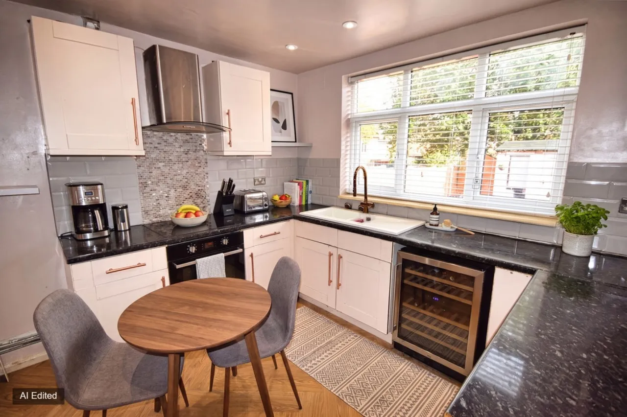 Dovercourt Road, Sheldon, B26, photo 2