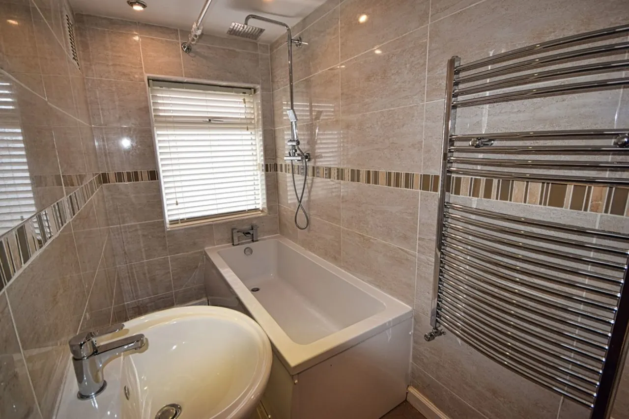 Dovercourt Road, Sheldon, B26, photo 21