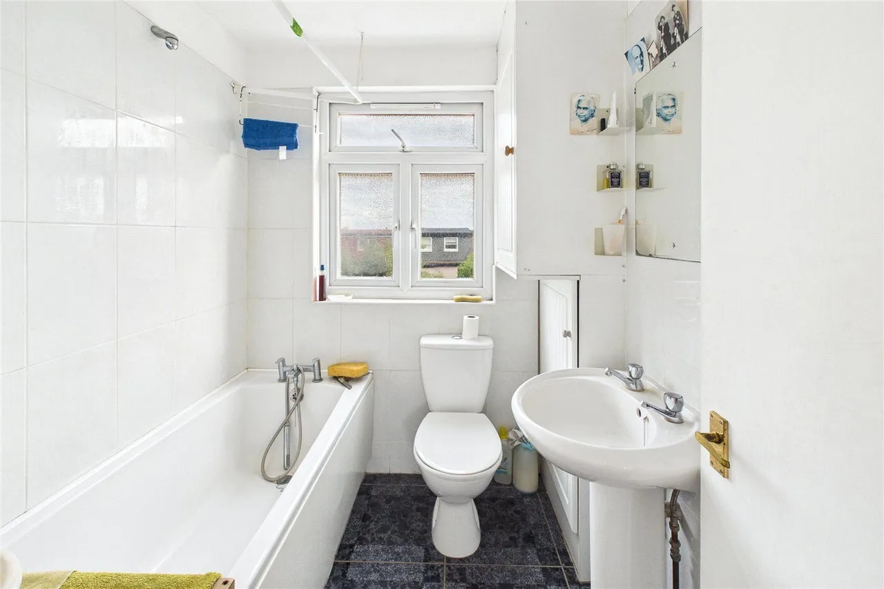 Guildersfield Road, London, SW16, photo 20
