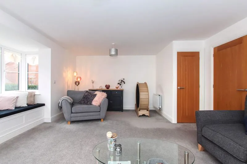 Waring Crescent, Aston Clinton, HP22, photo 16
