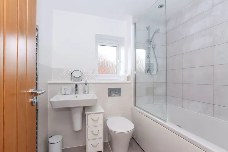 Waring Crescent, Aston Clinton, HP22, photo 9
