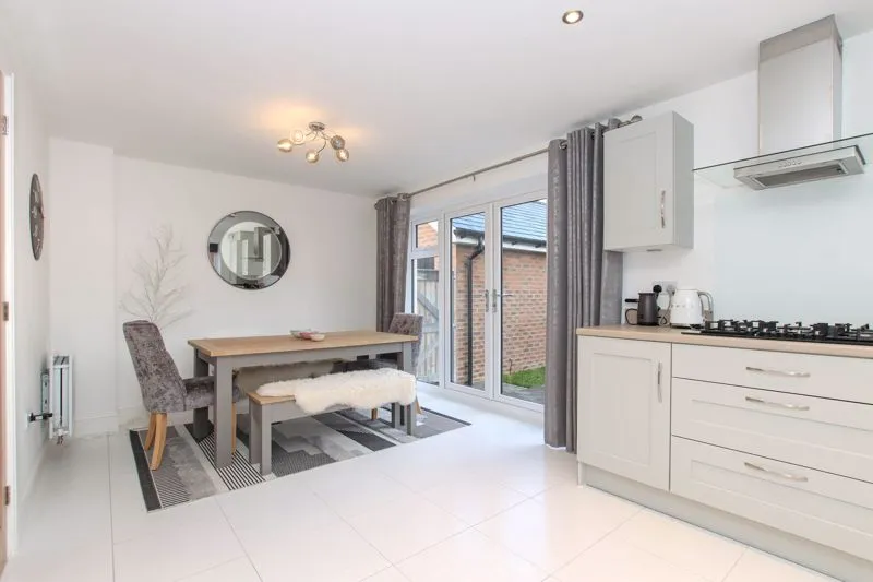 Waring Crescent, Aston Clinton, HP22, photo 13