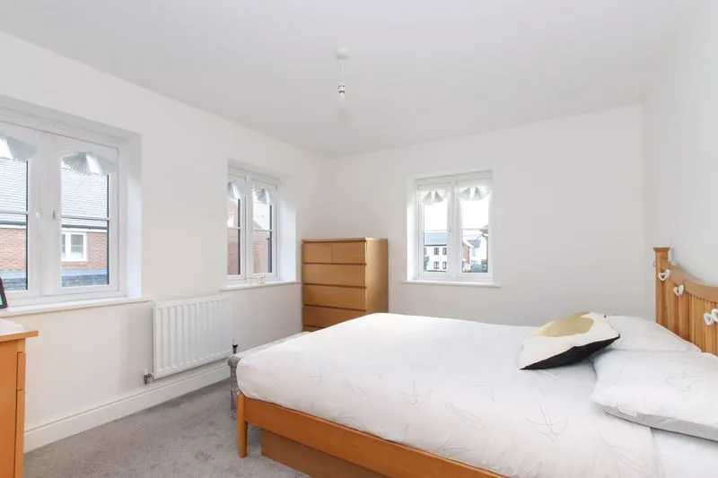 Waring Crescent, Aston Clinton, HP22, photo 6