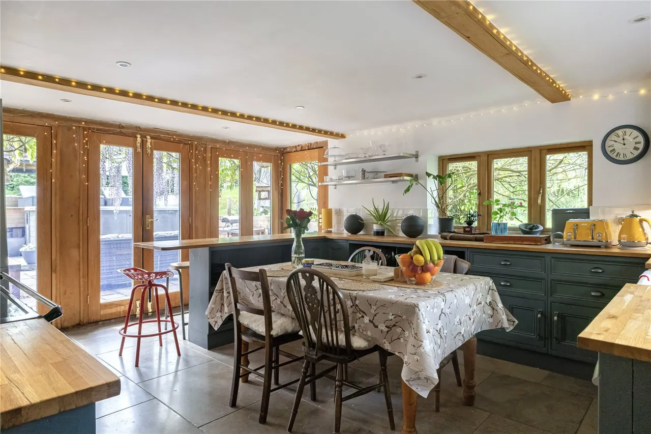 An Enchanting Period Cottage Set Within Over 1.3 Acres of Beautiful Private Grounds, photo 6