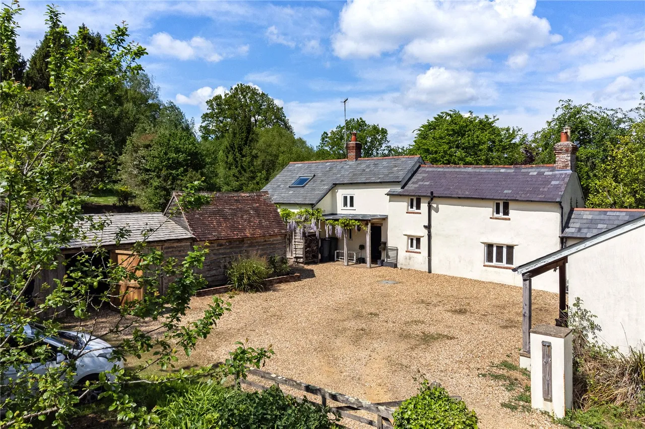 An Enchanting Period Cottage Set Within Over 1.3 Acres of Beautiful Private Grounds, photo 27