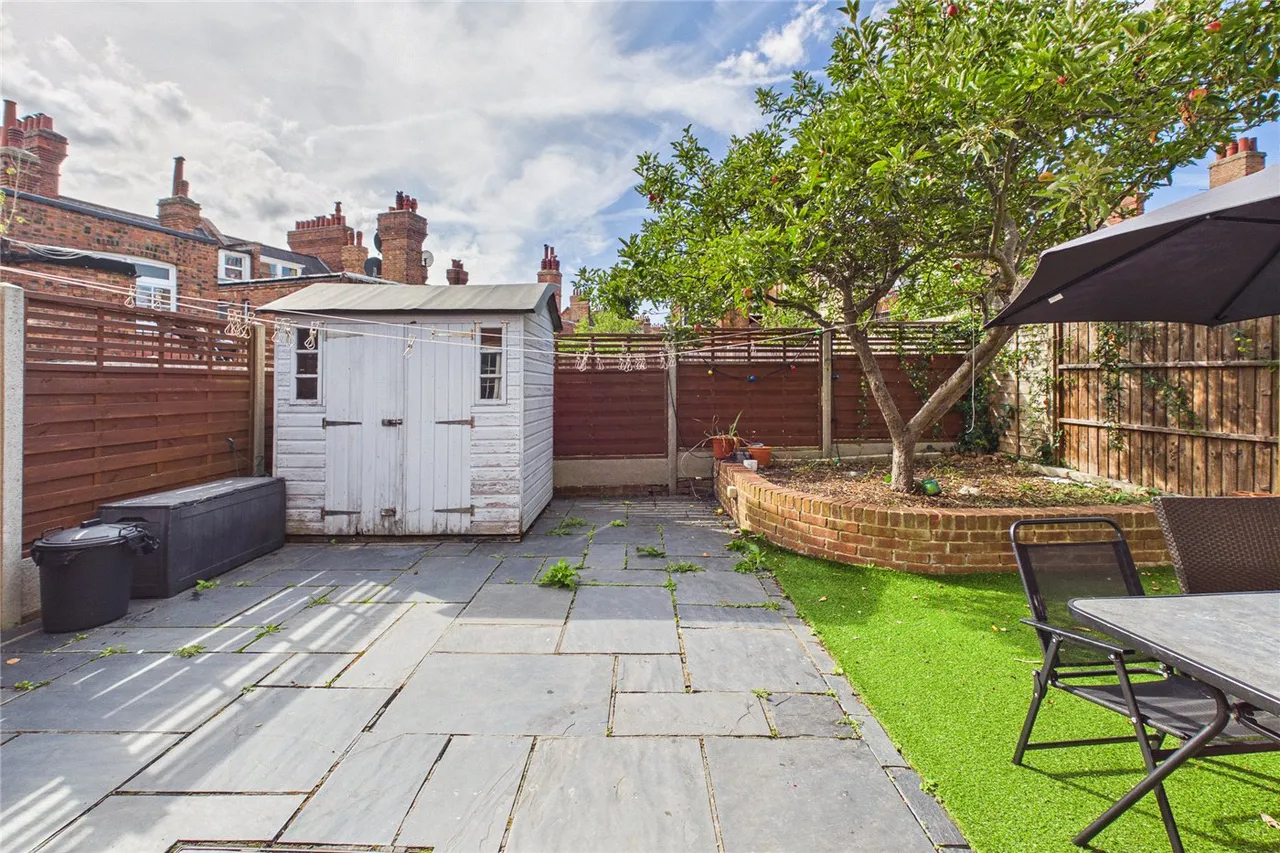 Cricklade Avenue, London, SW2, photo 10