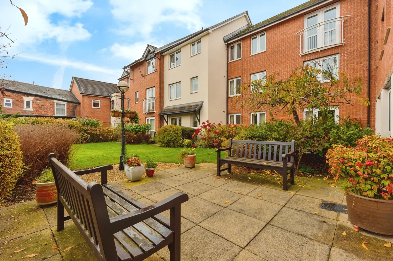 Station Road, Marple, Stockport, Greater Manchester, SK6, photo 14