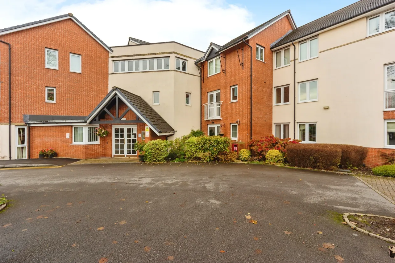 1 bed flat for sale — Station Road, Marple, Stockport, Greater Manchester, SK6