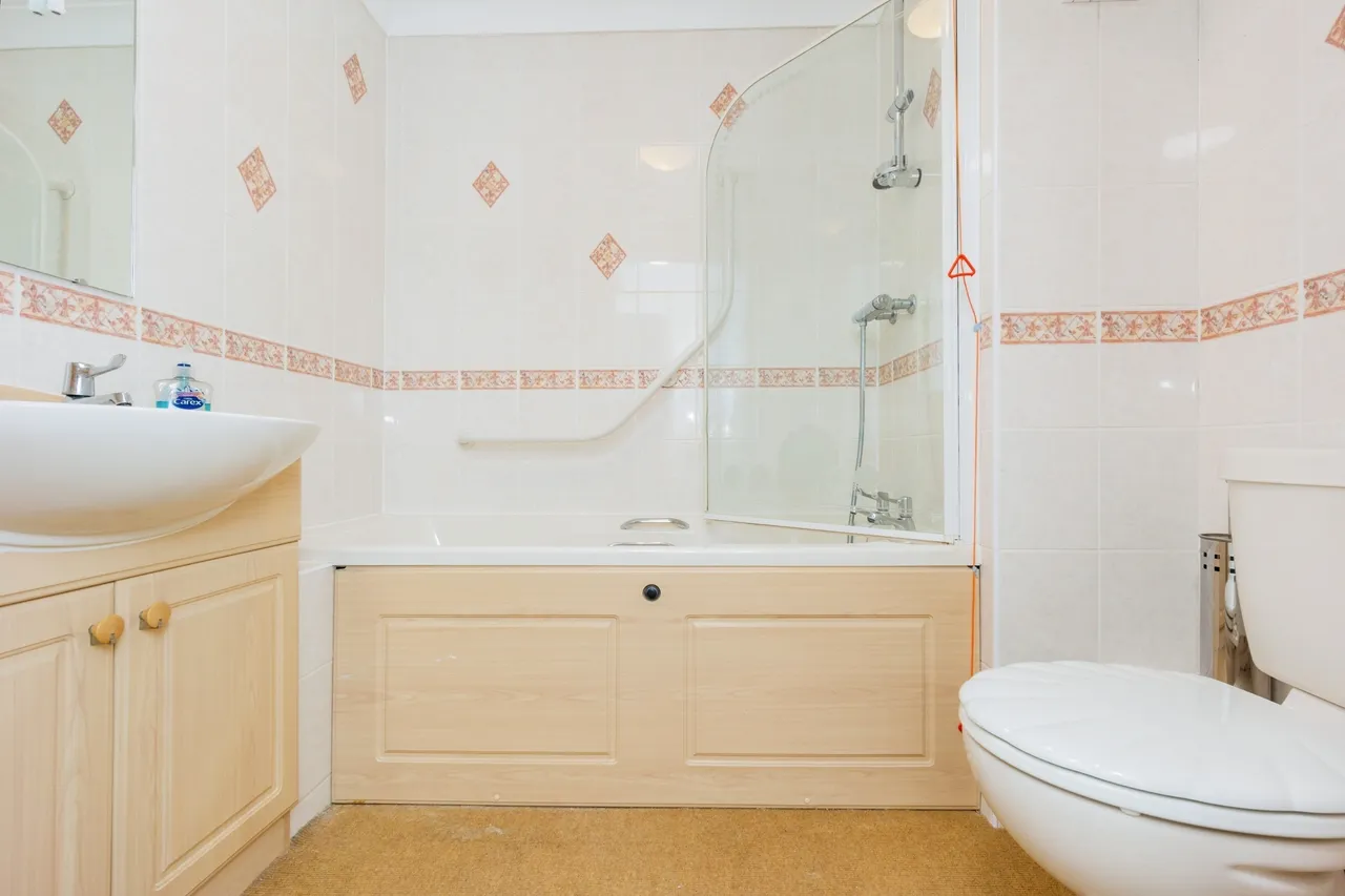 Station Road, Marple, Stockport, Greater Manchester, SK6, photo 5