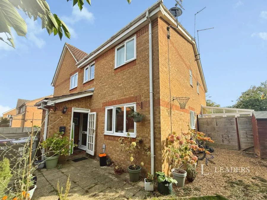 2 bed house to rent, Holland Close, Bourne, PE10