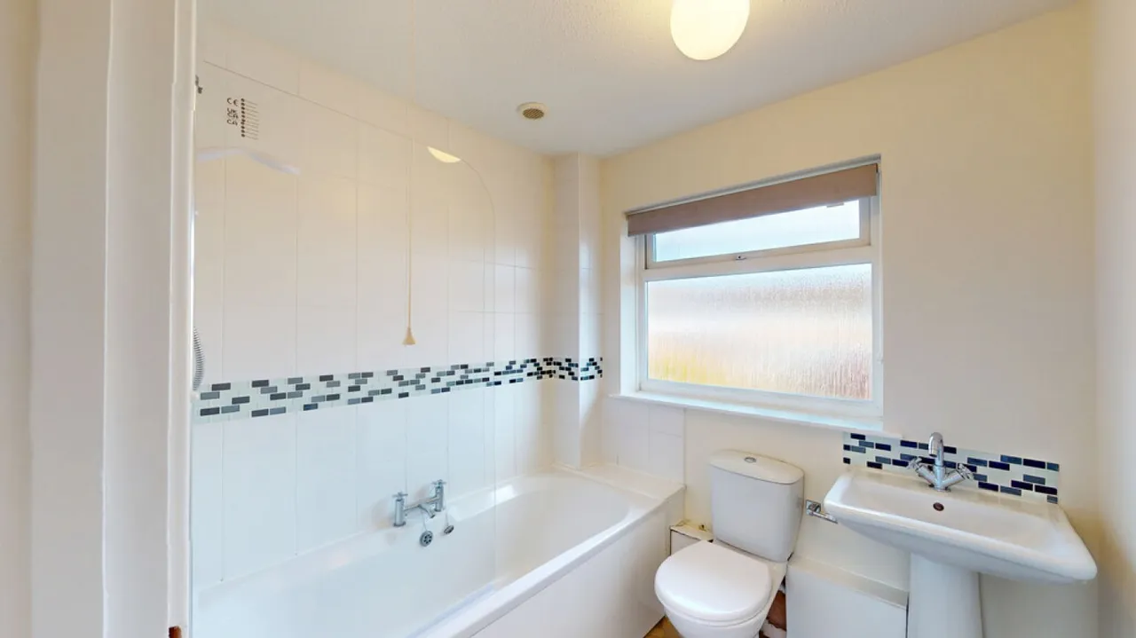 Hatherley, Cheltenham, GL51, photo 10