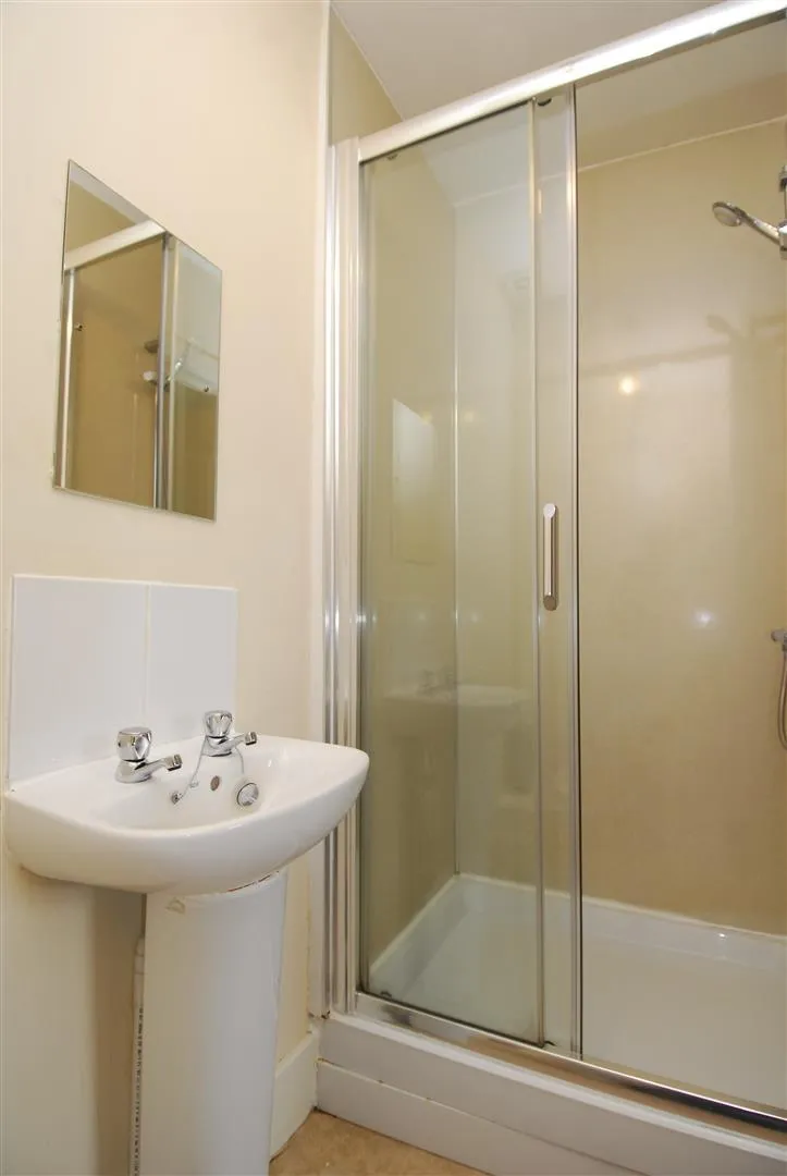 Seaton Avenue, Flat, photo 4
