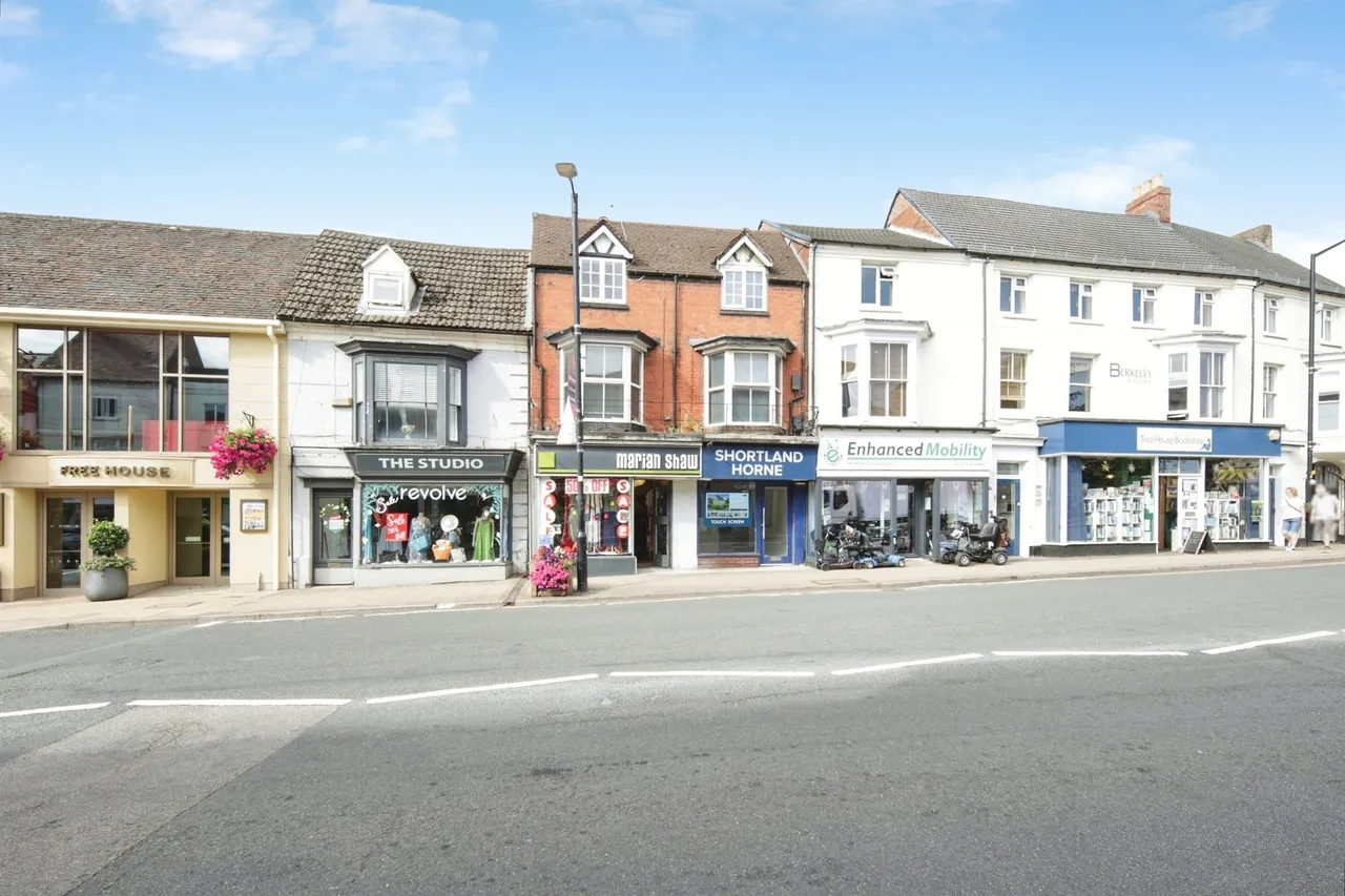The Square, Kenilworth, CV8, photo 9