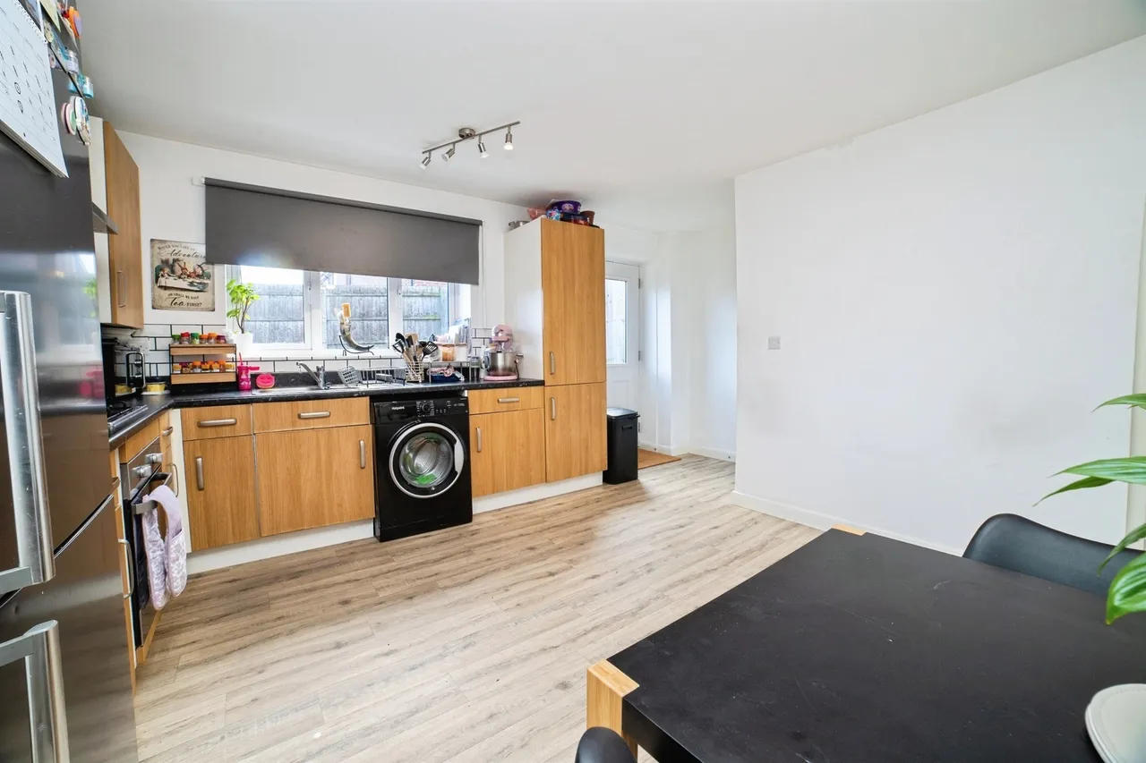 Morewood Drive, Alfreton, DE55, photo 9