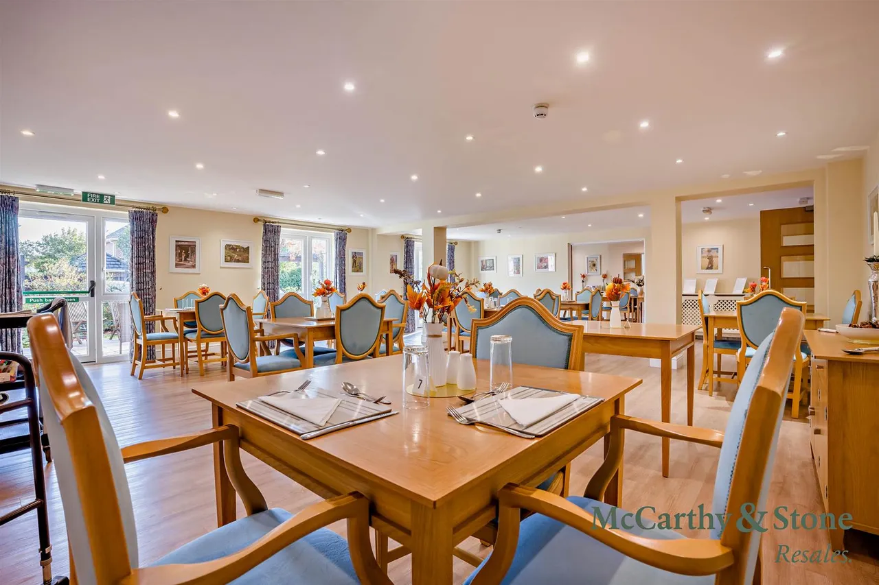Avenue Road, Lymington, SO41, photo 10