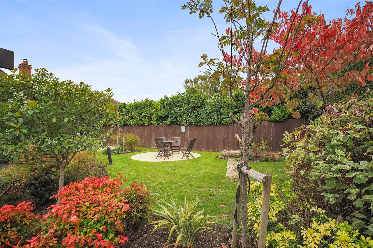 Avenue Road, Lymington, SO41, photo 12